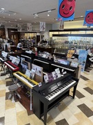 ピアノ・エレクトーン・電子ピアノ展示ラインナップ（その2）
