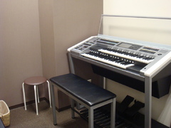 ピアノ・エレクトーン　レンタルルーム（その1）